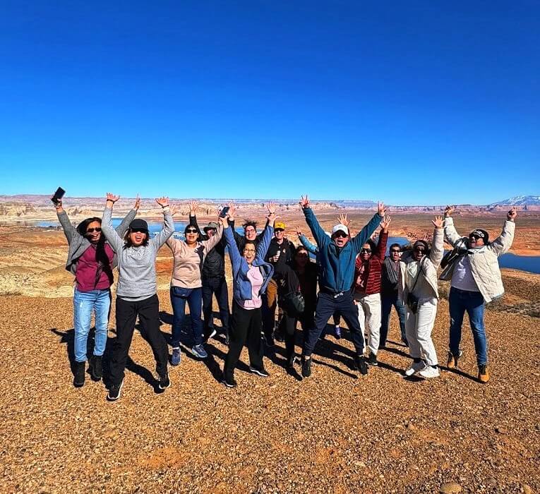 Group photo at Wahweep Overlook